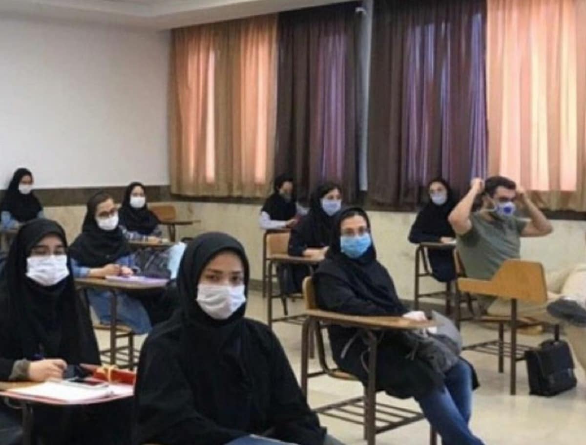 دانشجویان برای حضور در کلاس‌های درس باید دو دوز واکسن کرونا را دریافت کنند