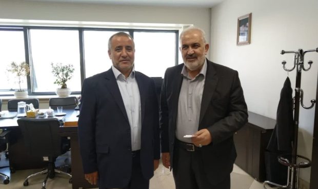 دیدار استاندار خراسان جنوبی با وزیر نیرو درپایتخت