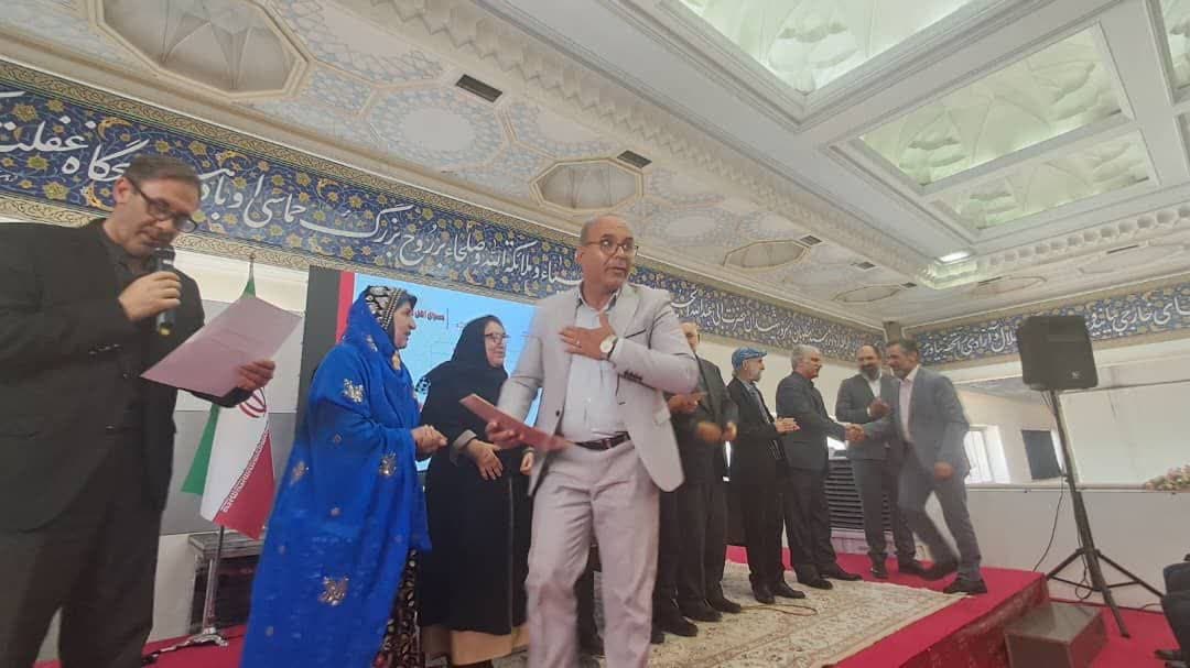 نویسنده و پژوهشگر بیرجندی خوش درخشید نویسنده و پژوهشگر بیرجندی خوش درخشید