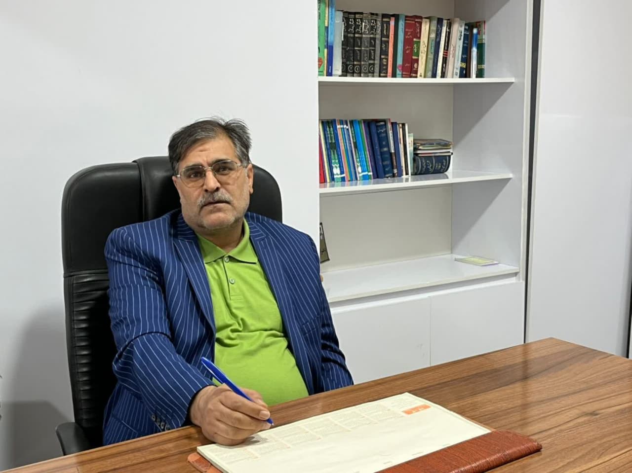 رفع انحصار یا حمله به سردفتری به خاطر ایجاد انحصار رفع انحصار یا حمله به سردفتری به خاطر ایجاد انحصار