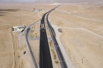 تسریع در دو باندهسازی جادههای خراسان جنوبی با تزریق اعتبارات جدید تسریع در دو باندهسازی جادههای خراسان جنوبی با تزریق اعتبارات جدید