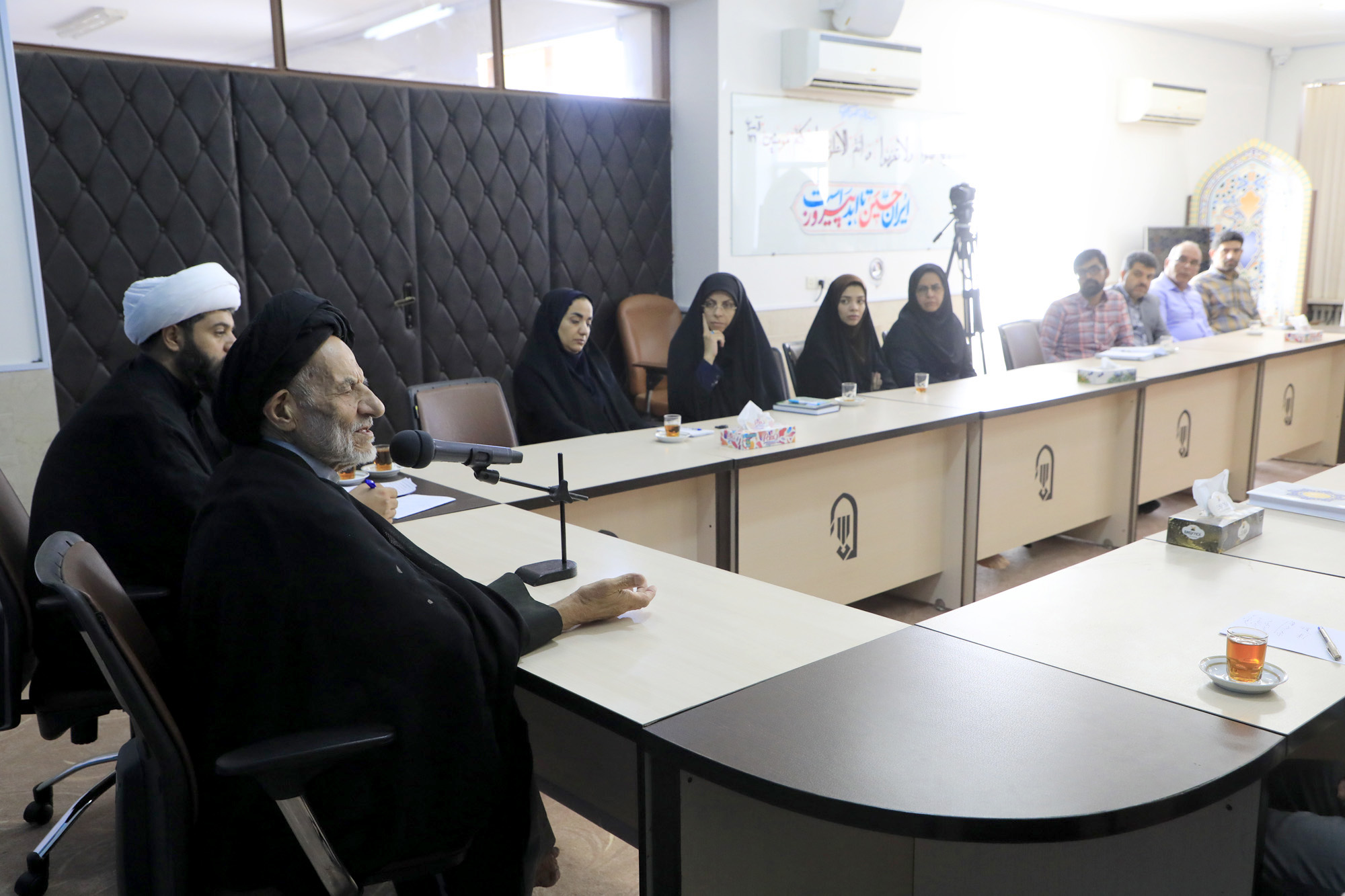 خبرنگاران، دیده‌بانان جامعه برای ثبت وقایع هستند