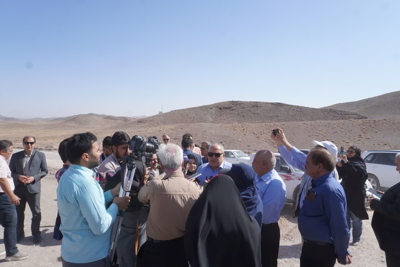 ایستگاه به ایستگاه با ابر پروژه ریلی خراسان جنوبی/ بازدید اهالی رسانه پروژه راه آهن ایستگاه به ایستگاه با ابر پروژه ریلی خراسان جنوبی/ بازدید اهالی رسانه پروژه راه آهن