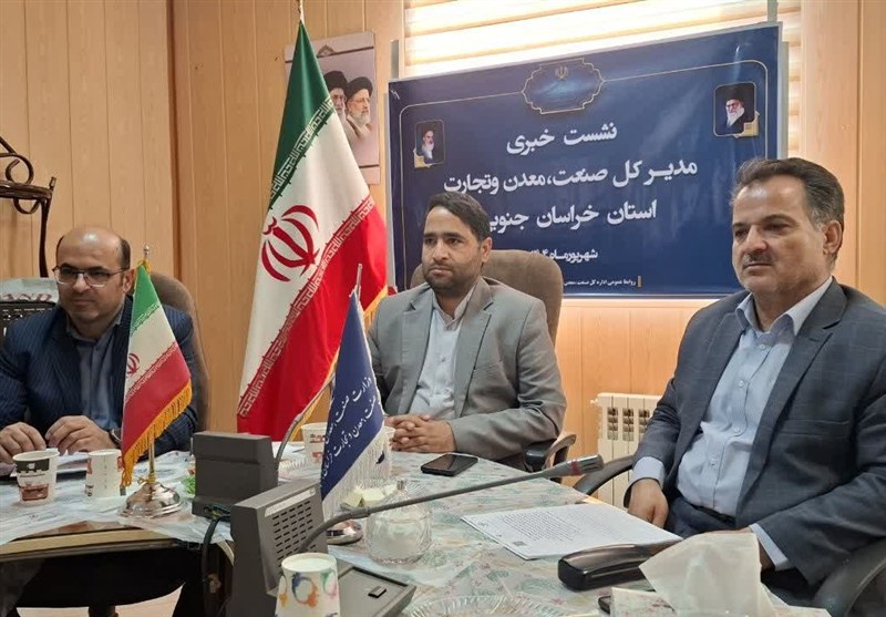 تشدید نظارت بر بازار لوازمالتحریر، پوشاک، کیف و کفش دانشآموزی از ۱۵ شهریور تشدید نظارت بر بازار لوازمالتحریر، پوشاک، کیف و کفش دانشآموزی از ۱۵ شهریور