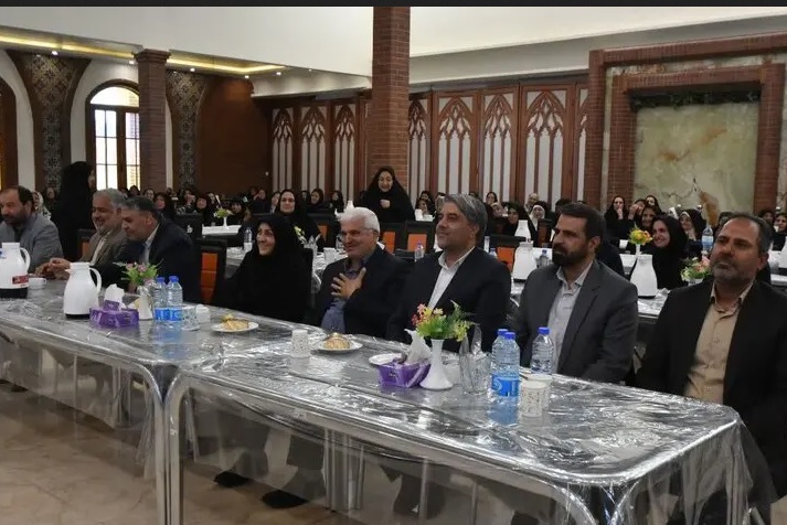 همایش گنجینههای مهر و دانایی در بیرجند برگزار شد همایش گنجینههای مهر و دانایی در بیرجند برگزار شد