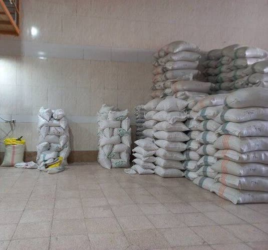 کشف انبار کالاهای اساسی و لاستیک احتکار شده در بیرجند کشف انبار کالاهای اساسی و لاستیک احتکار شده در بیرجند