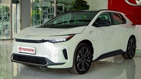 شرایط جدید فروش تویوتا برقی در ایران (آبان ۱۴۰۴)