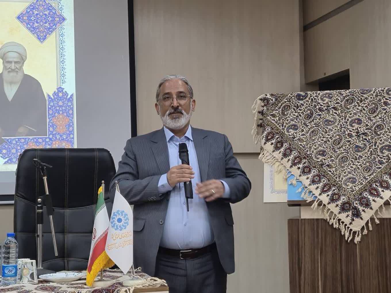 آیتالله هادوی از چهرههای اثرگذار تاریخ فرهنگی بیرجند است آیتالله هادوی از چهرههای اثرگذار تاریخ فرهنگی بیرجند است