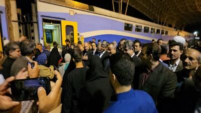 آغاز حرکت قطار “حرم تا حرم” در مسیر طبس–مشهد پس از پنج سال وقفه