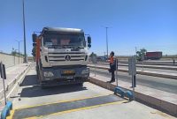 کشف و شناسایی بیش از ۵۶۴۰ تخلف اضافه تناژ در سطح محورهای خراسان جنوبی