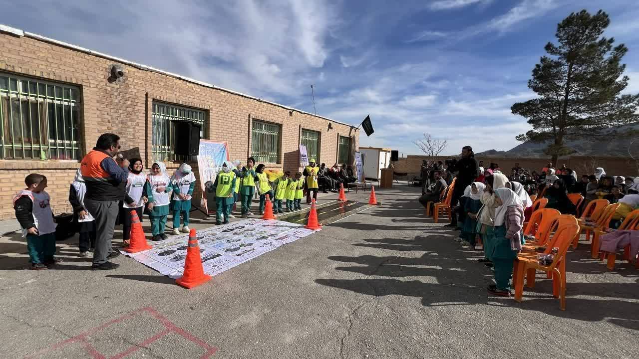 ۴۰ دوره آموزشی ویژه کاربران جاده‌ای آسیب‌پذیر در خراسان جنوبی برگزار شد