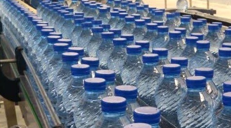 توزیع ۱۵ هزار بطری آب معدنی برای مراسم اعتکاف در بیرجند توزیع ۱۵ هزار بطری آب معدنی برای مراسم اعتکاف در بیرجند