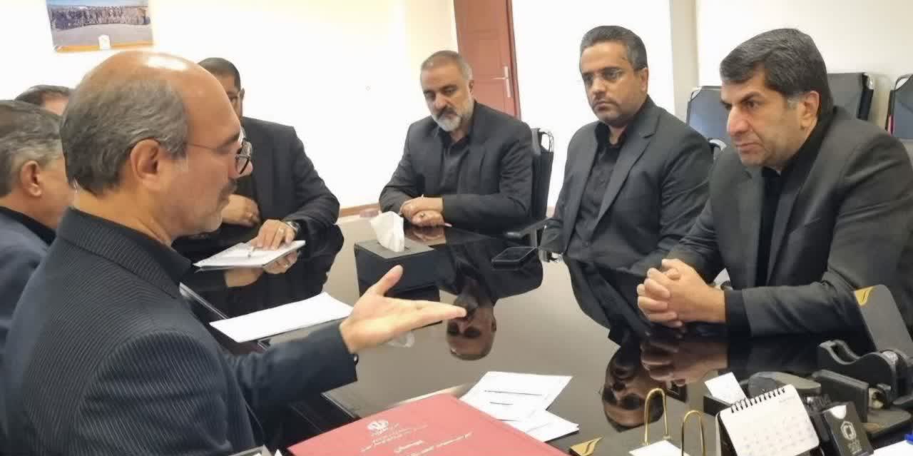 توجه ویژه نماینده مجلس به روستاهای خراسان جنوبی در روزهای جنگ توجه ویژه نماینده مجلس به روستاهای خراسان جنوبی در روزهای جنگ