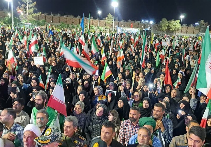 تداوم بیعت در خراسان جنوبی؛ 77 شب ایستادگی در سنگر ولایتمداری تداوم بیعت در خراسان جنوبی؛ 77 شب ایستادگی در سنگر ولایتمداری